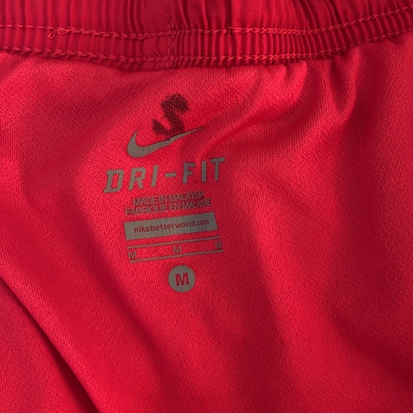 Nike dri-fit women's shorts, size medium - Picture 8 of 8